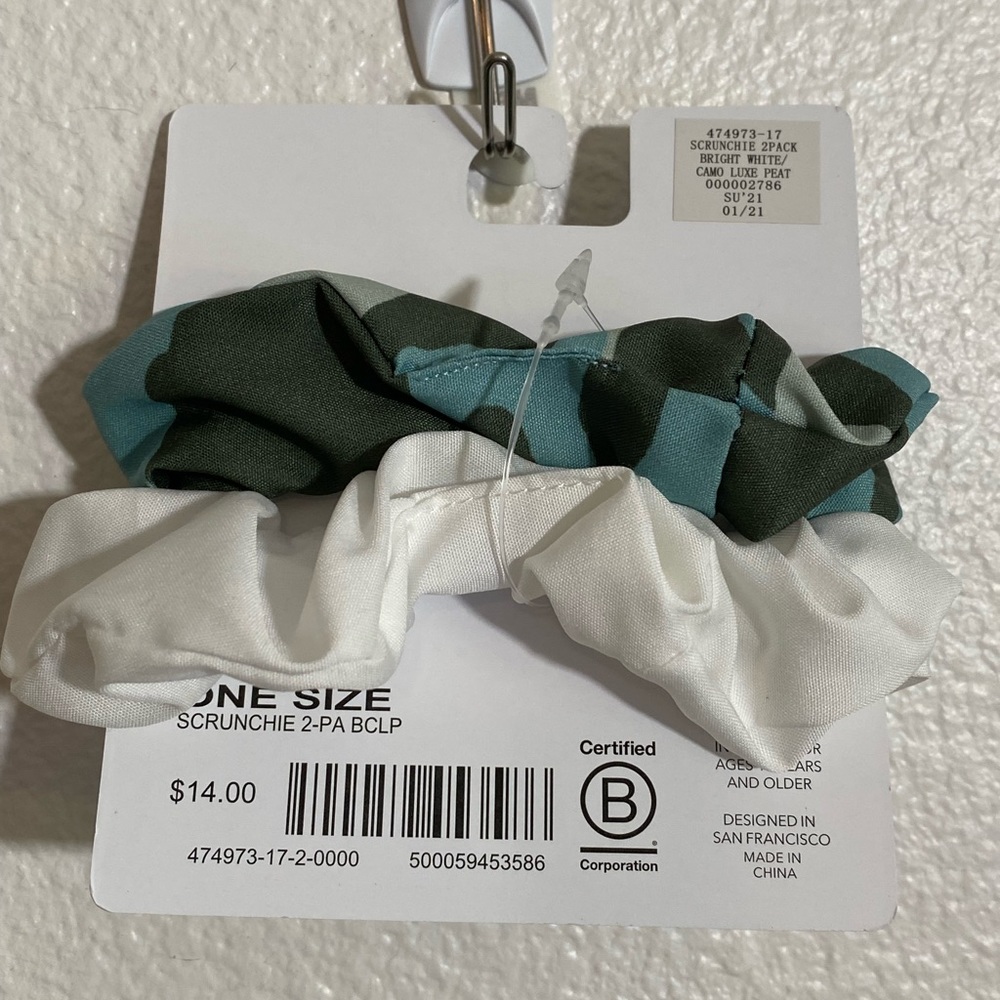 SCRUNCHIES - Picture 2 of 2
